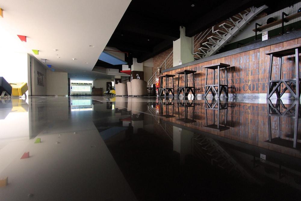 Hotel Dafam Fortuna Seturan Maguwo Esterno foto