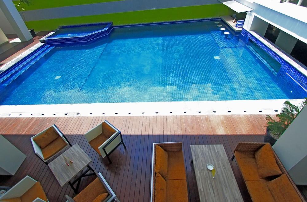 Hotel Dafam Fortuna Seturan Maguwo Esterno foto