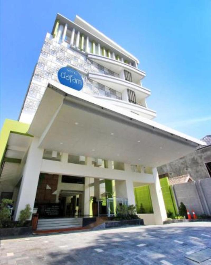 Hotel Dafam Fortuna Seturan Maguwo Esterno foto